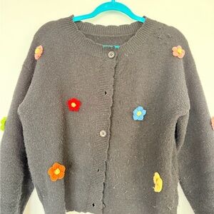 **🌸 Adorable Floral Cardigan! 🌸**